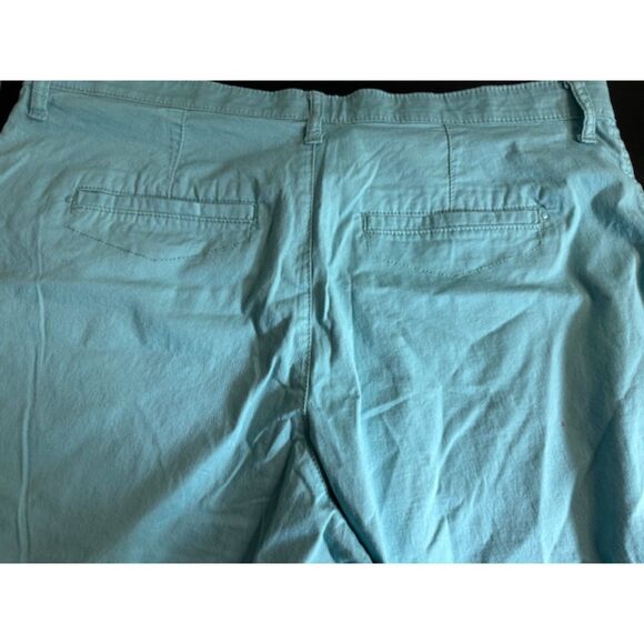 Lee Confort Stretch Waistband Teal Capris with faux pocket on back Size 16W NWOT - Picture 3 of 9